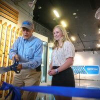 Exhibit traces skiing's history through fashion - Park Record