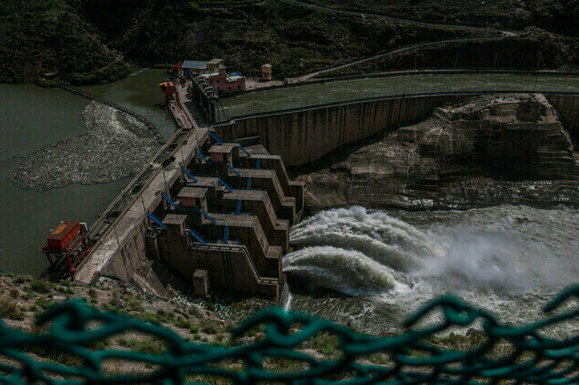 India plans largest hydro power plant in Kashmir  media