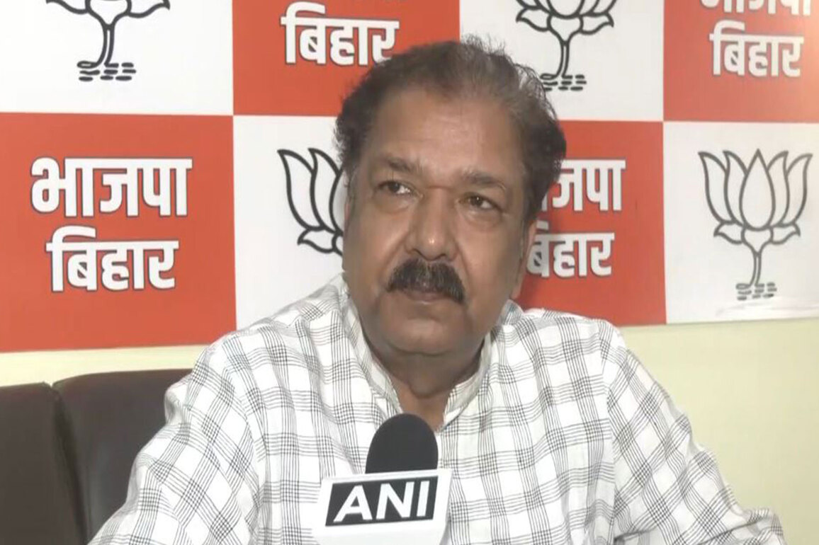 Bihar polls: BJP's Dilip Jaiswal accuses Mahagathbandhan of "misleading" voters, says opposition has become "issueless"