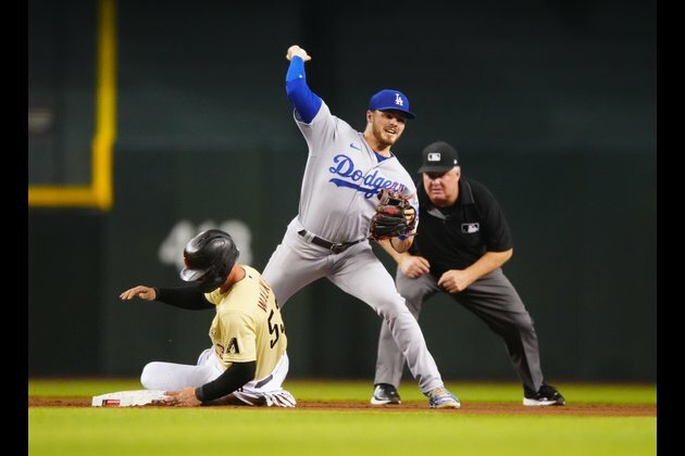Steven Souza Jr. homers as Dodgers blank slumping D-backs
