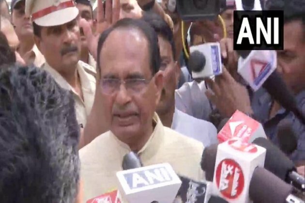 Indore temple tragedy: CM Chouhan meets victims in hospital, orders magisterial inquiry