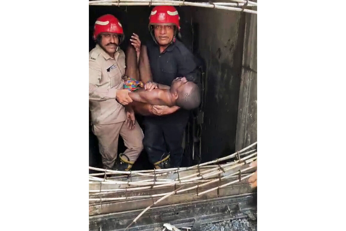 Delhi: 20 people dead in Malviya Nagar fire, CM Rekha Gupta says she is 'monitoring situation'