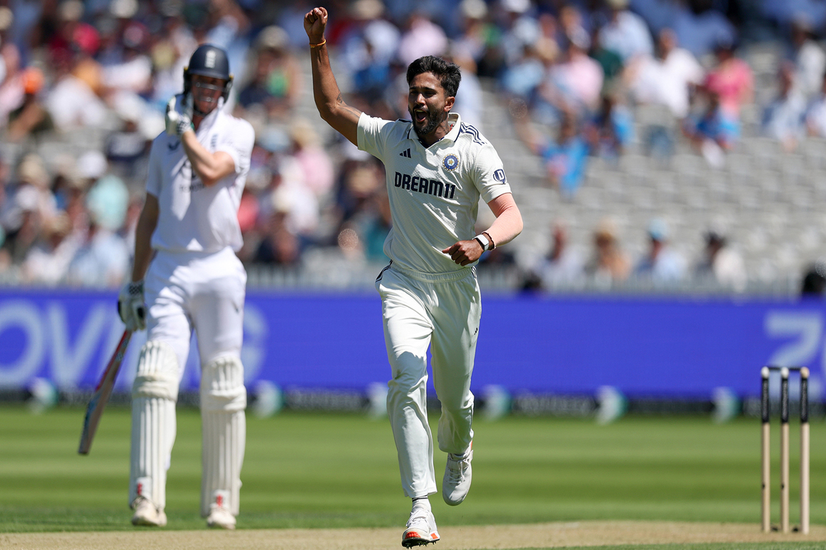 Ravichandran Ashwin questions Nitish Reddy's selection, backs Axar Patel for all-rounder role