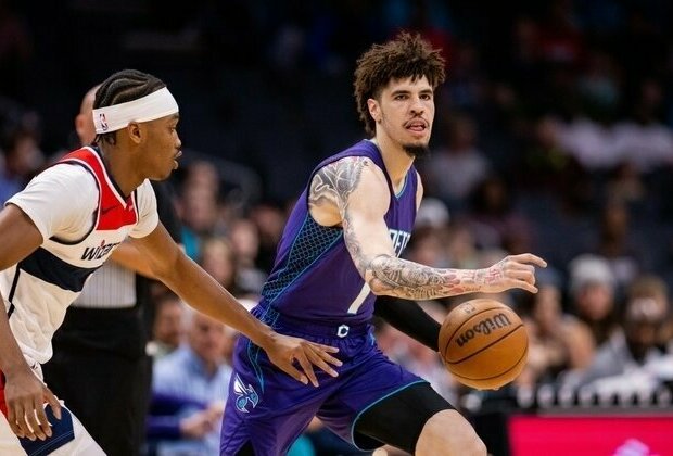 Wizards post four-game season sweep of Hornets