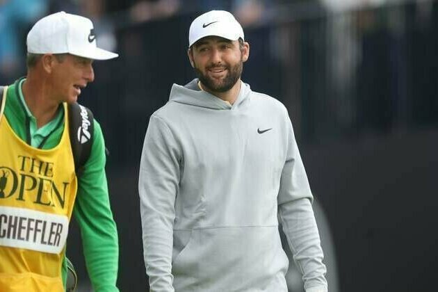Scottie Scheffler holds lead at midway point of The Open