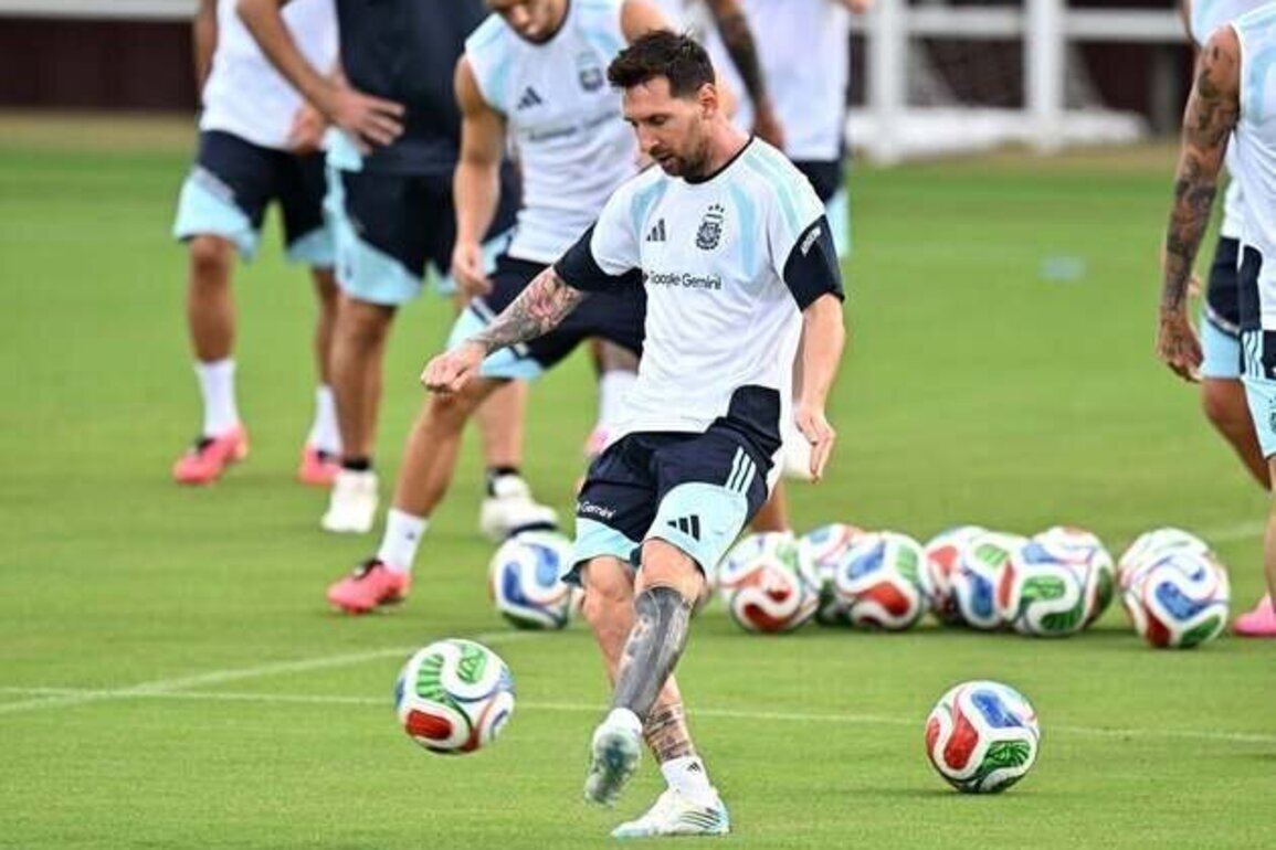 Argentina's Lionel Messi (hamstring) could play in pre-Cup friendly