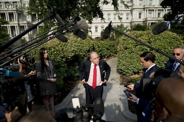 Trump Economic Adviser Dismisses Fears of Looming Recession