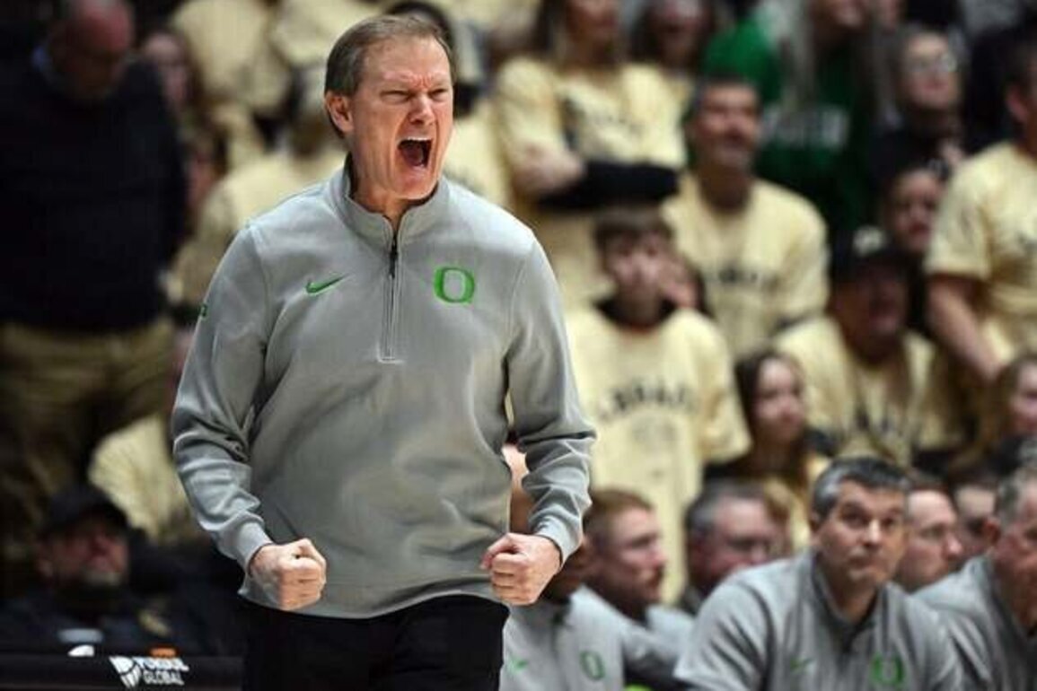 Oregon tries to snap 10-game skid vs. Penn State as injuries linger