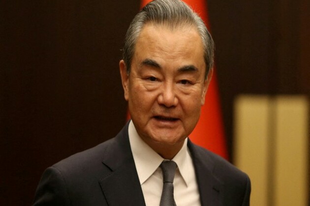 Chinese Foreign Minister expresses China's readiness to work with India on advancing ties