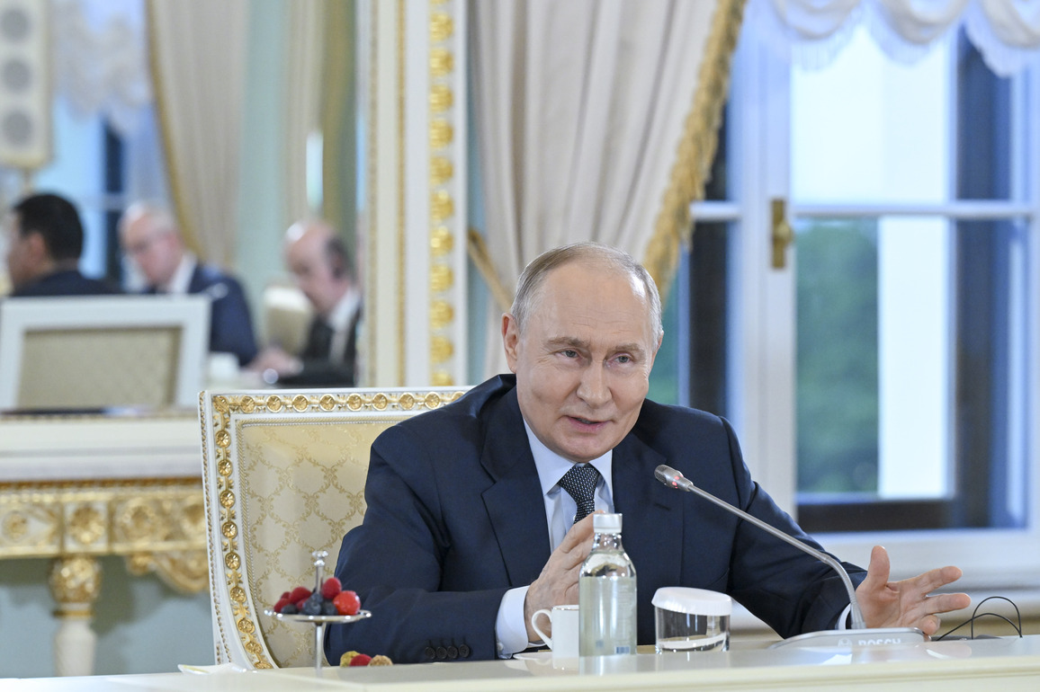 Photo Flash | China enjoys robust growth, growing global influence: Putin