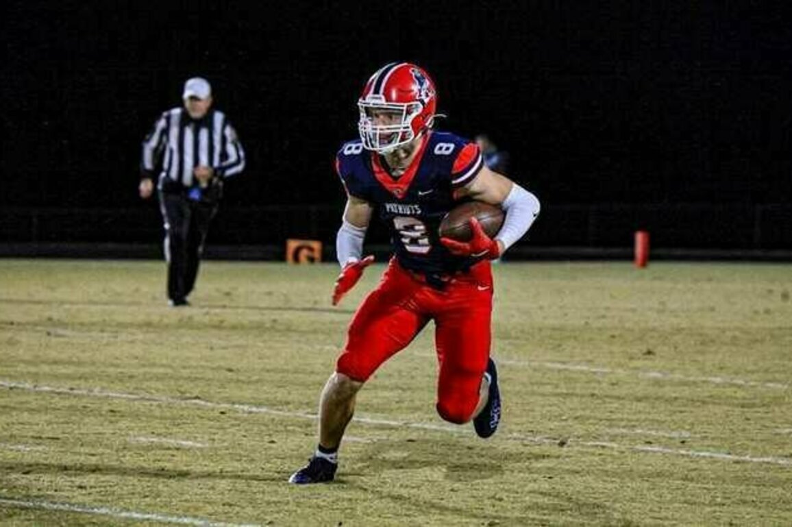 Winning and Football Go Hand in Hand for Heritage Hills' Tyler Ruxer