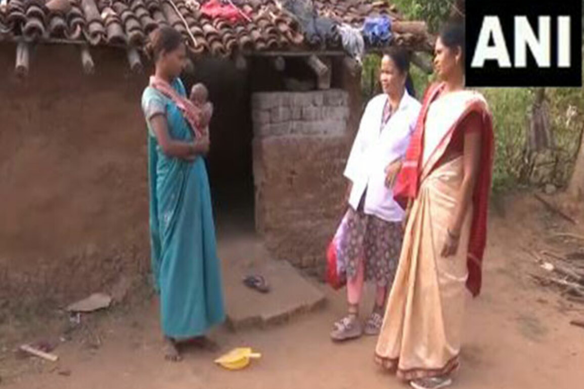 Birhor tribe opting for institutional deliveries, believing in modern treatment after Chhattisgarh's health department efforts
