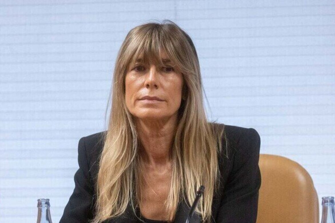 Spanish PMs wife faces trial on corruption charges  media
