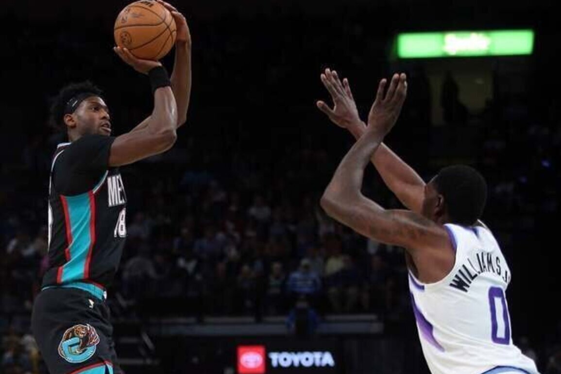 Grizzlies put eight in double figures en route to win over Jazz