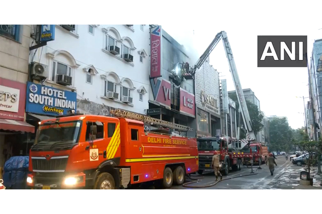 One dead after fire broke out in Karol Bagh's commercial building