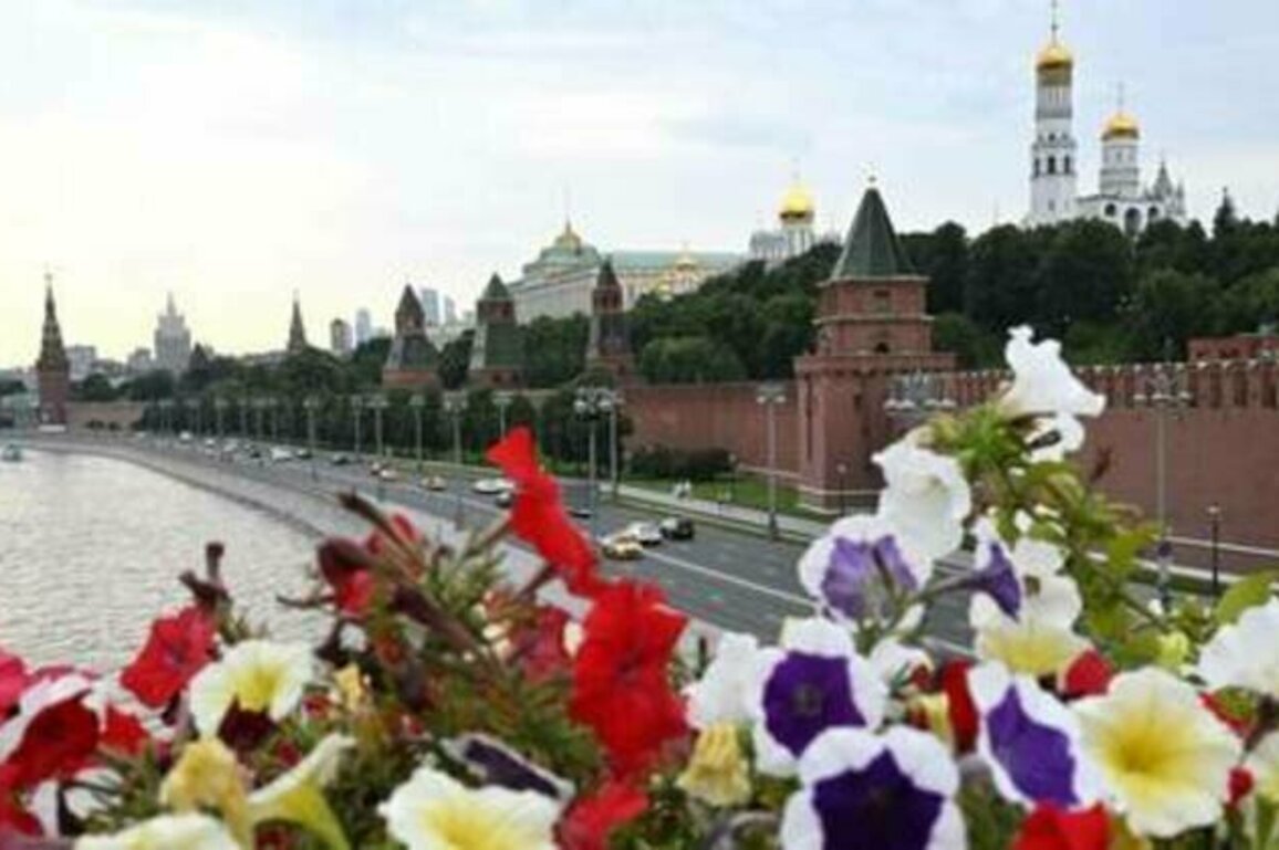 '16,000 sanctions... and Russia continues to move forward' - American military analyst