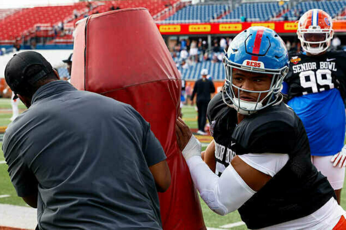 Best Defensive Line Class In Years Awaits Cardinals Choices