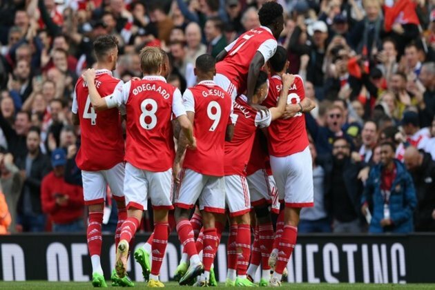 Arsenal thrash Tottenham 3-1, go to top of Premier League`