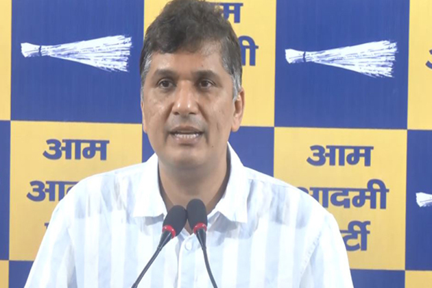 "You can't ask questions": AAP leader Saurabh Bhardwaj slams govt on Air India Plane Crash