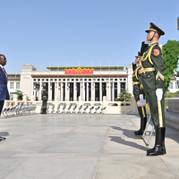 CHINA-BEIJING-KENYAN PRESIDENT-MONUMENT-TRIBUTE (CN)
