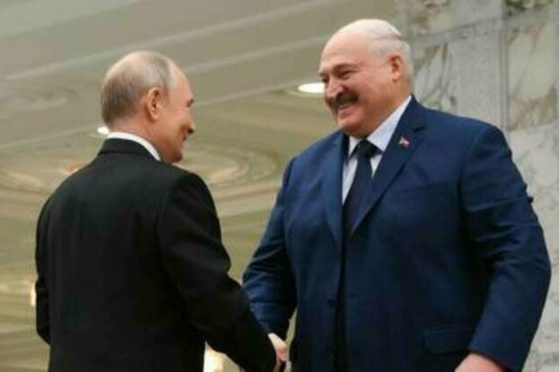 Putin signs security guarantees for Belarus