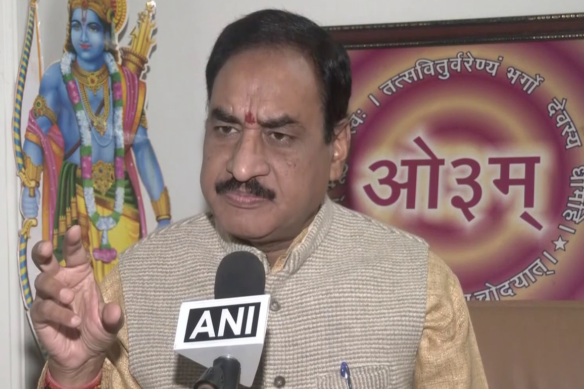 "Why would anyone force you to sing Vande Mataram?" asks VHP's Vinod Bansal