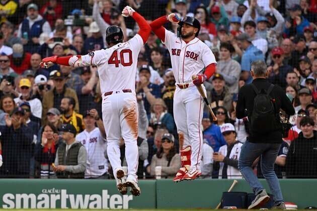 Homers help Red Sox win Fenway opener vs. Padres