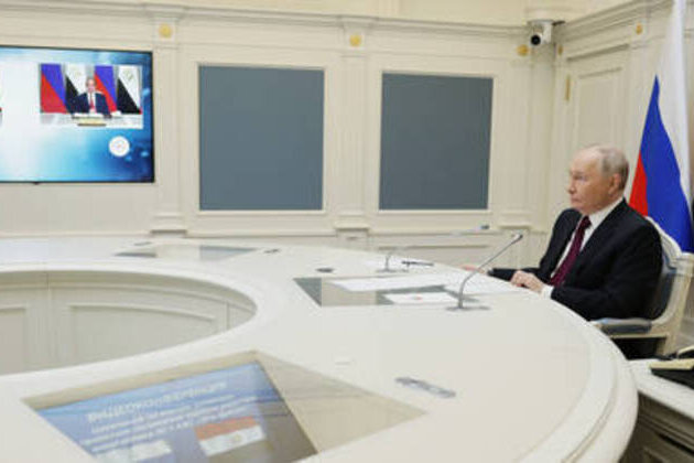 Putin pledges long-term backing for Egypt's first nuclear plant