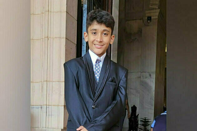 Hamara Samarpan Trust's Young Volunteer Pledges To End Poverty by 2030 by joint efforts from ALL Indians