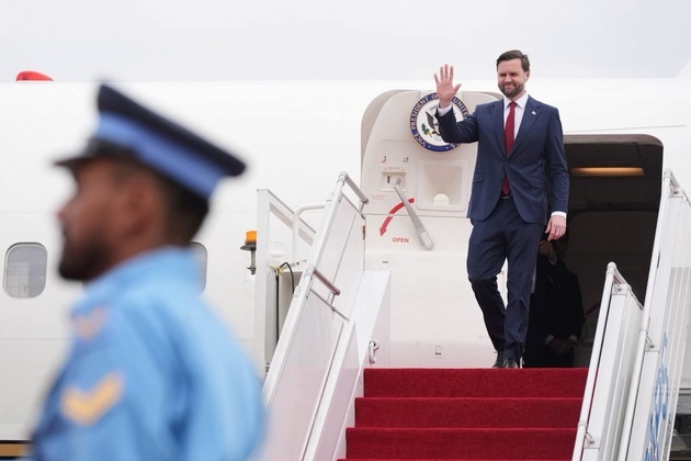 (SpotNews) PAKISTAN-ISLAMABAD-U.S.-DELEGATES-ARRIVAL