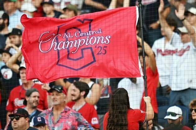 Guardians win AL Central, then walk off Rangers in 10th