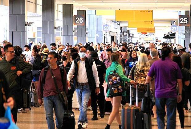 To prevent summer chaos, Ireland's army to aid Dublin Airport security