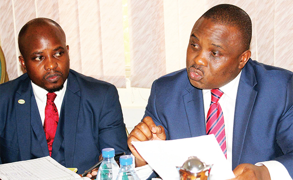 Lukwago akubye ebituli mu bbaasi za ‘Tondeka’ Lukwago akubye ebituli mu bbaasi za ‘Tondeka’
