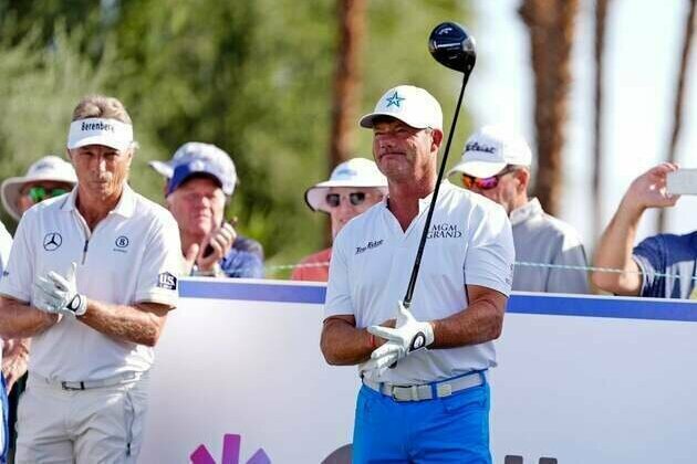 Alex Cejka fires 2nd-round 66, grabs 3-shot lead at SAS