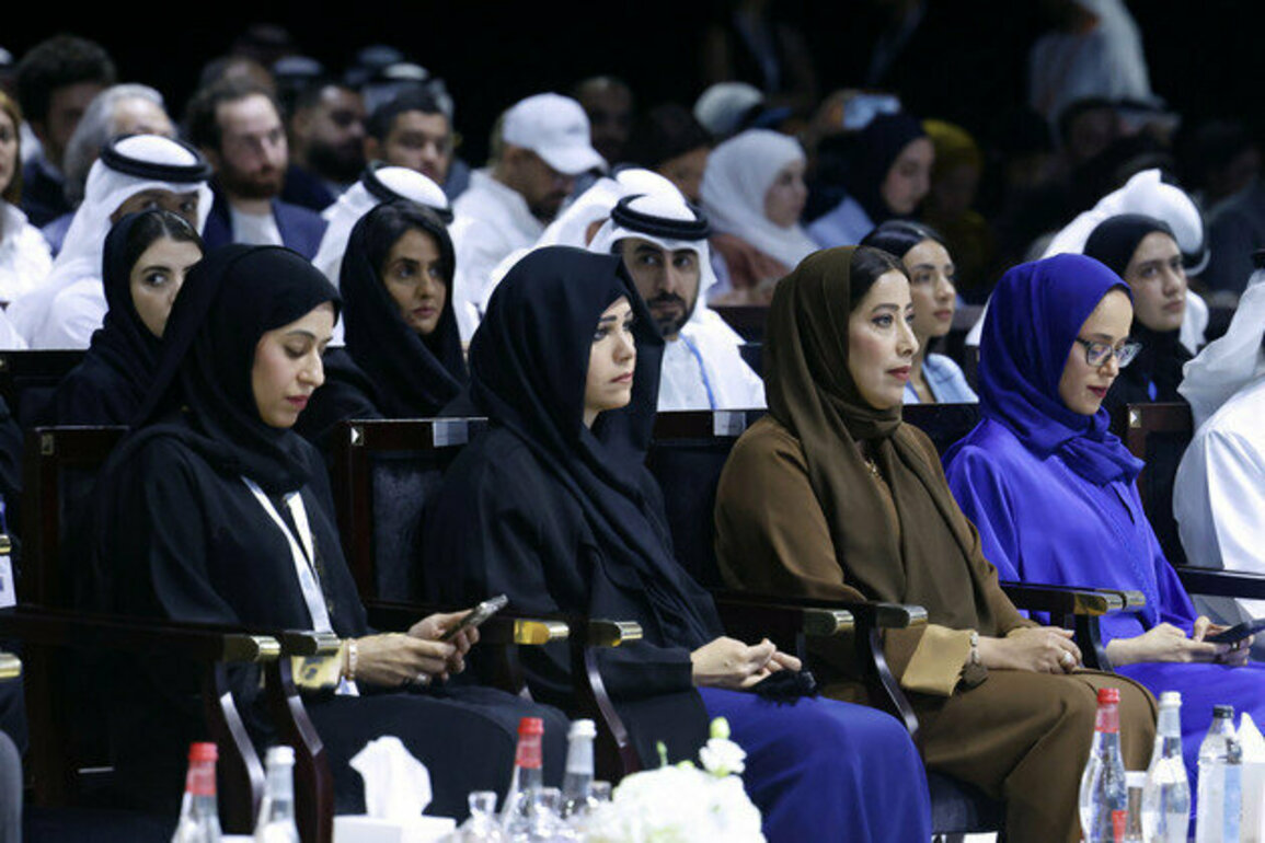 "World needs ambition like Sheikh Mohammed's," says Piers Morgan