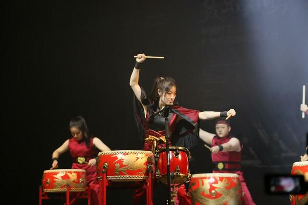 (Hello Africa) Beats without borders -- Chinese, Senegalese drummers converse in harmonic rhythm