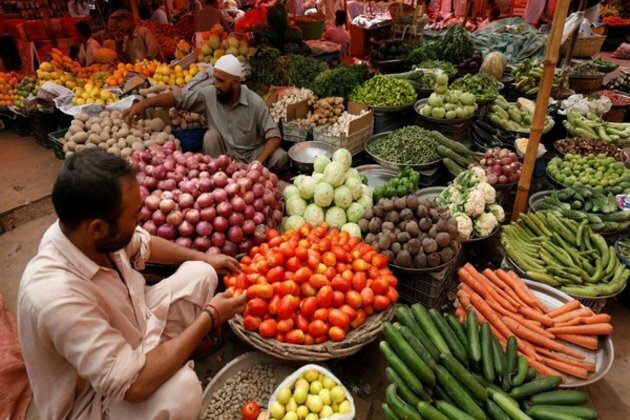 Food prices surge for third consecutive year in Pakistan