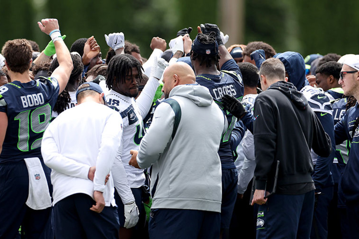 Why Schlereth differs from national view of Seattle Seahawks