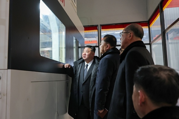 Leave while you still can- Kim Jong Un fires vice premier at factory ceremony