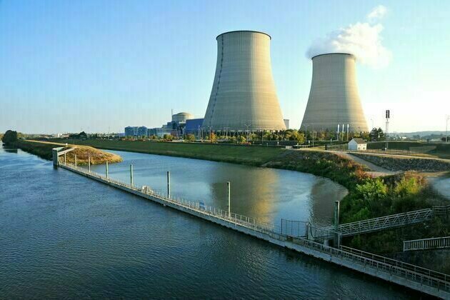 Engineering students explore how to ethically design and locate nuclear facilities in this college course