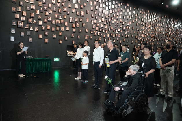 CHINA-JIANGSU-NANJING-NANJING MASSACRE-SURVIVORS-LIGHTS OUT CEREMONY (CN)