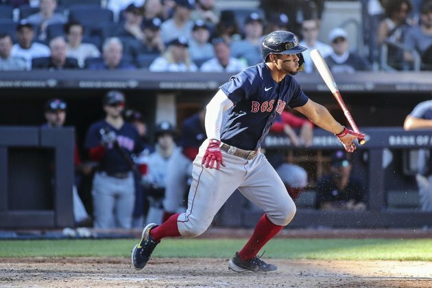 Reports: Padres, Xander Bogaerts agree to 11-year, $280M deal