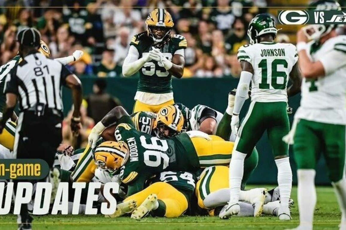 Jets lead Packers 17-3 at halftime