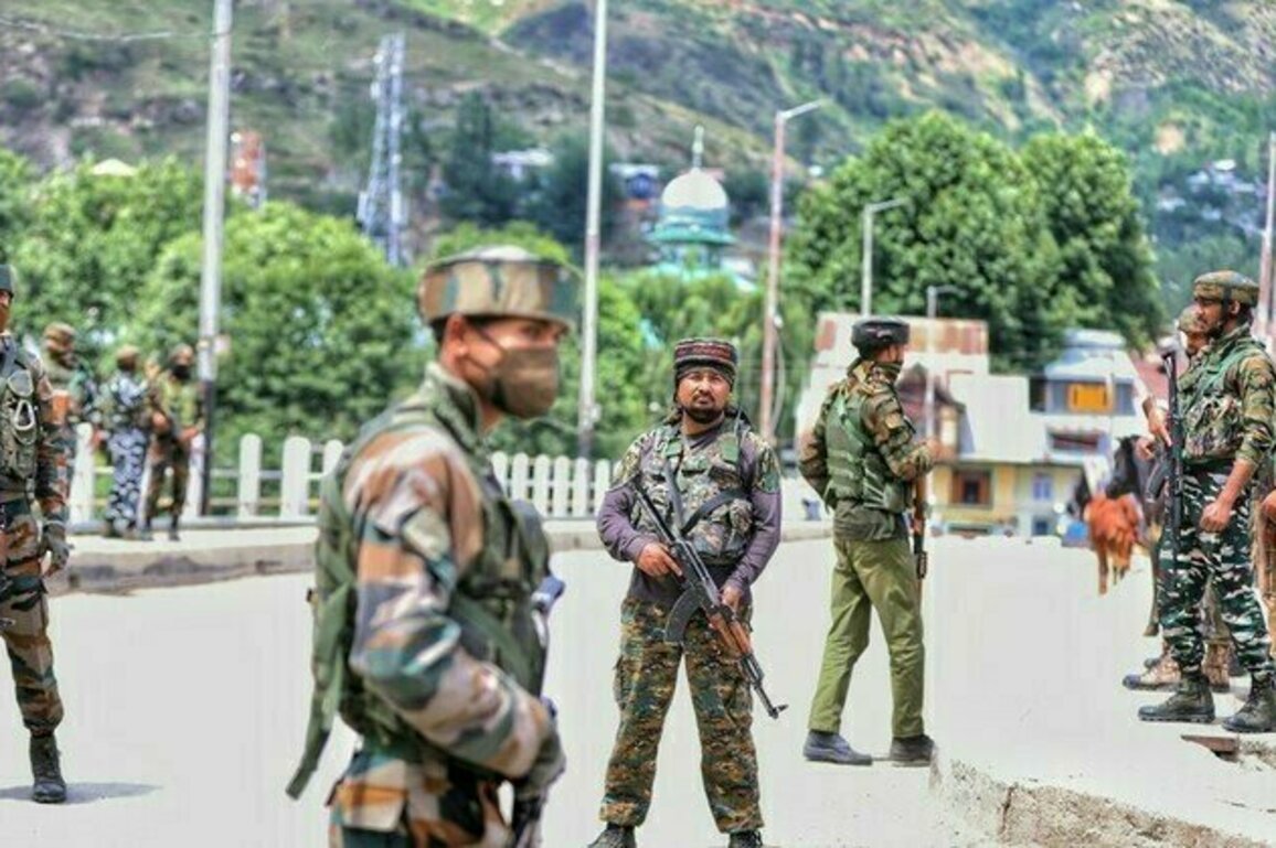India launches counter-terror ops along Pakistan border  media