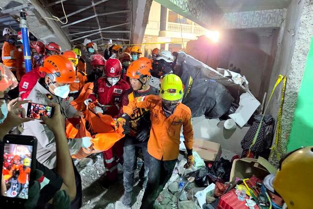 Asia Album: Death toll from Indonesia school building collapse rises to 5