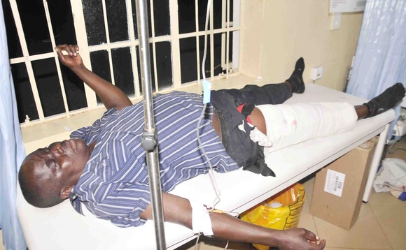 Otuba ng'afuna obujjanjabi mu ddwaaliro e Naggalama. Otuba ng'afuna obujjanjabi mu ddwaaliro e Naggalama.
