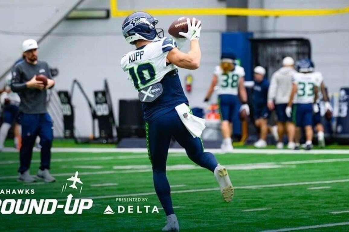 Seahawks Round-Up: Getting Ready For Rams, Midseason Honors & More