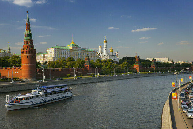 Putin lauds Moscow as city celebrates 878th birthday