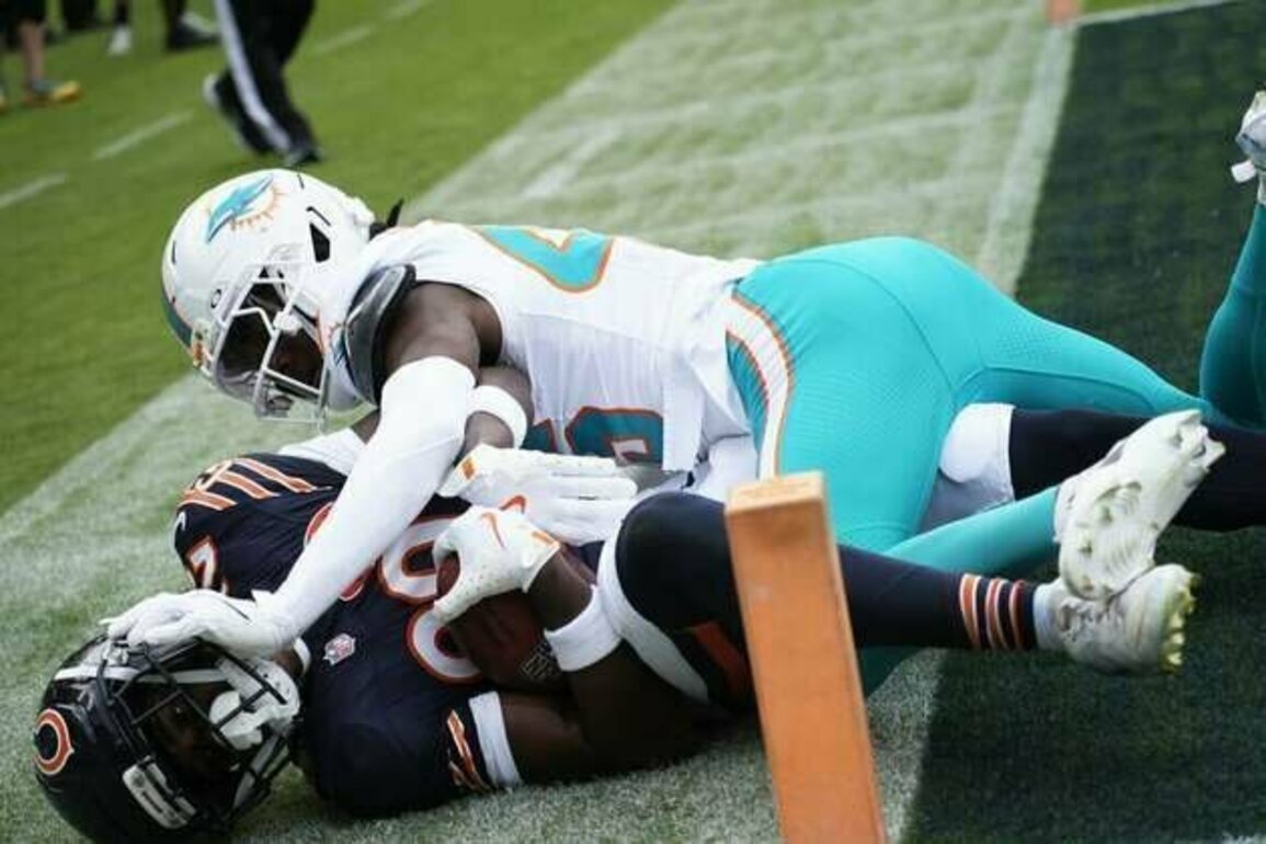 NFL preseason roundup: Bears, Dolphins open with tie