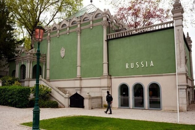EU Pulls Funding For Venice Biennale After Russia's Inclusion 